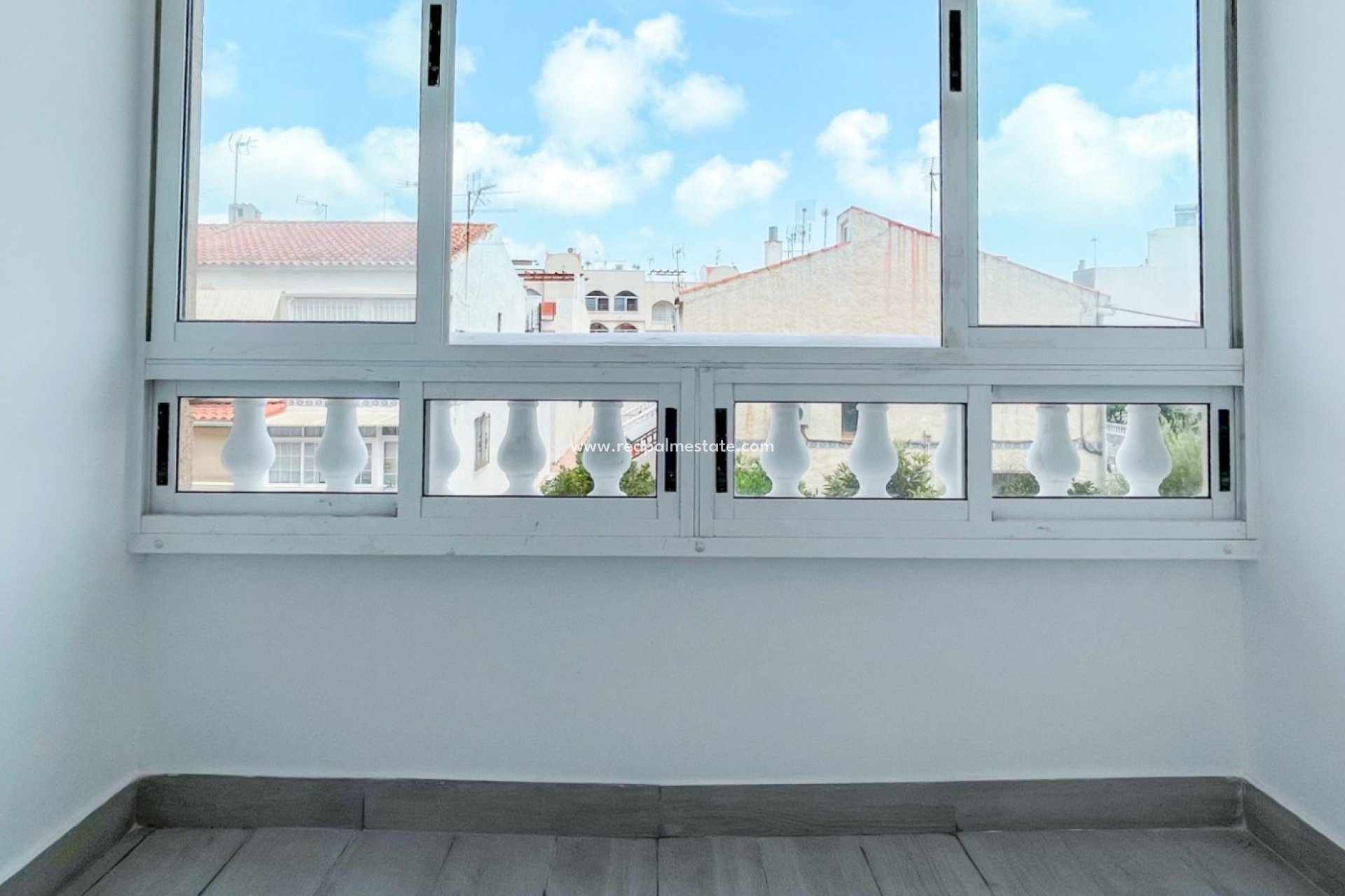 Revente - Appartement -
Torrevieja
