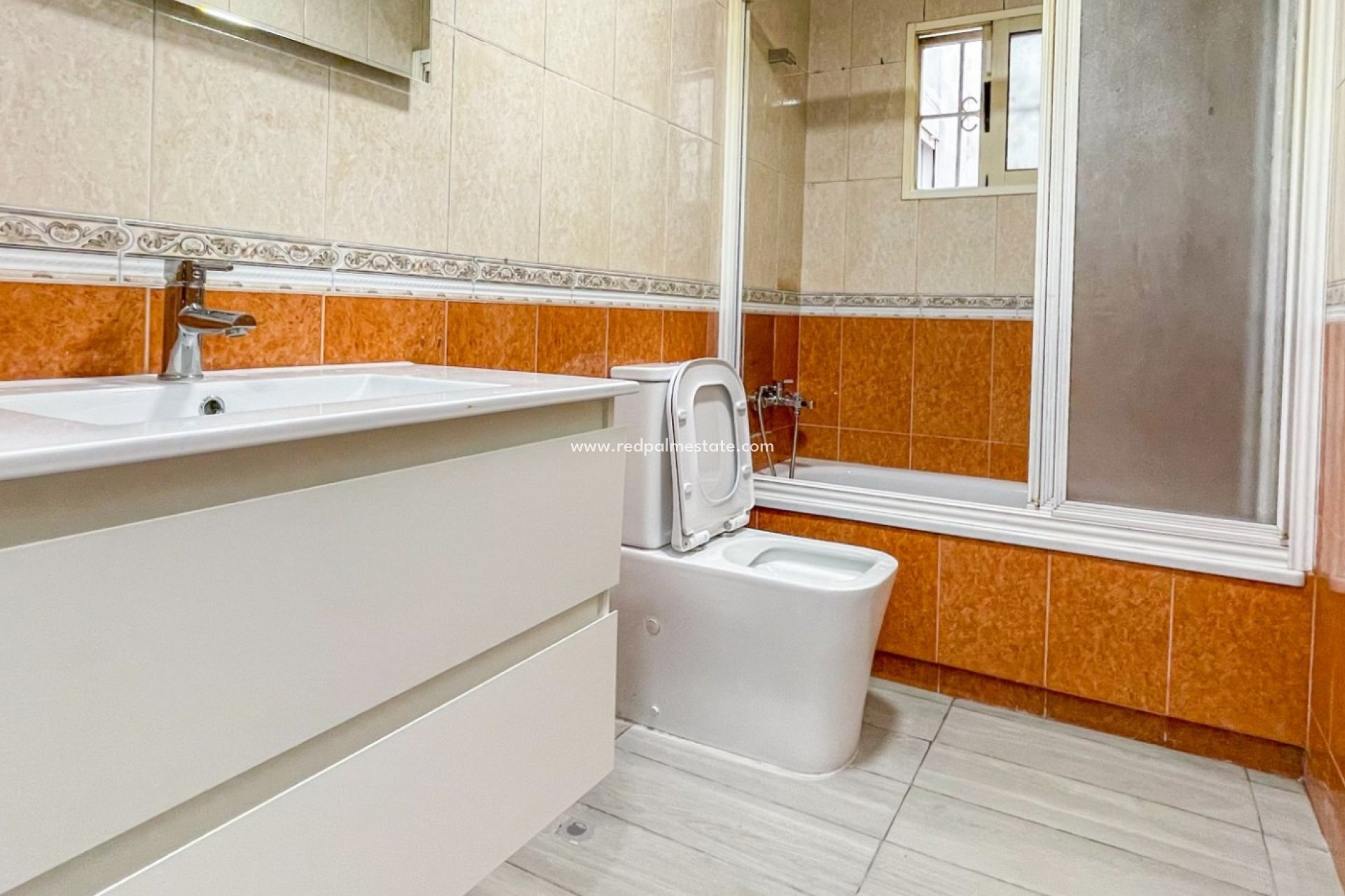 Revente - Appartement -
Torrevieja