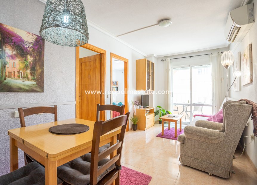 Revente - Appartement -
Torrevieja