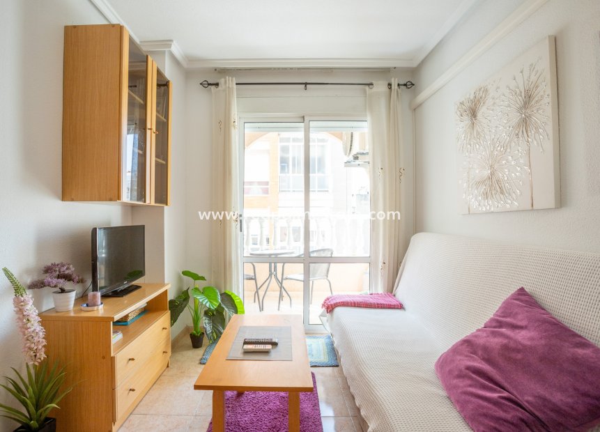 Revente - Appartement -
Torrevieja