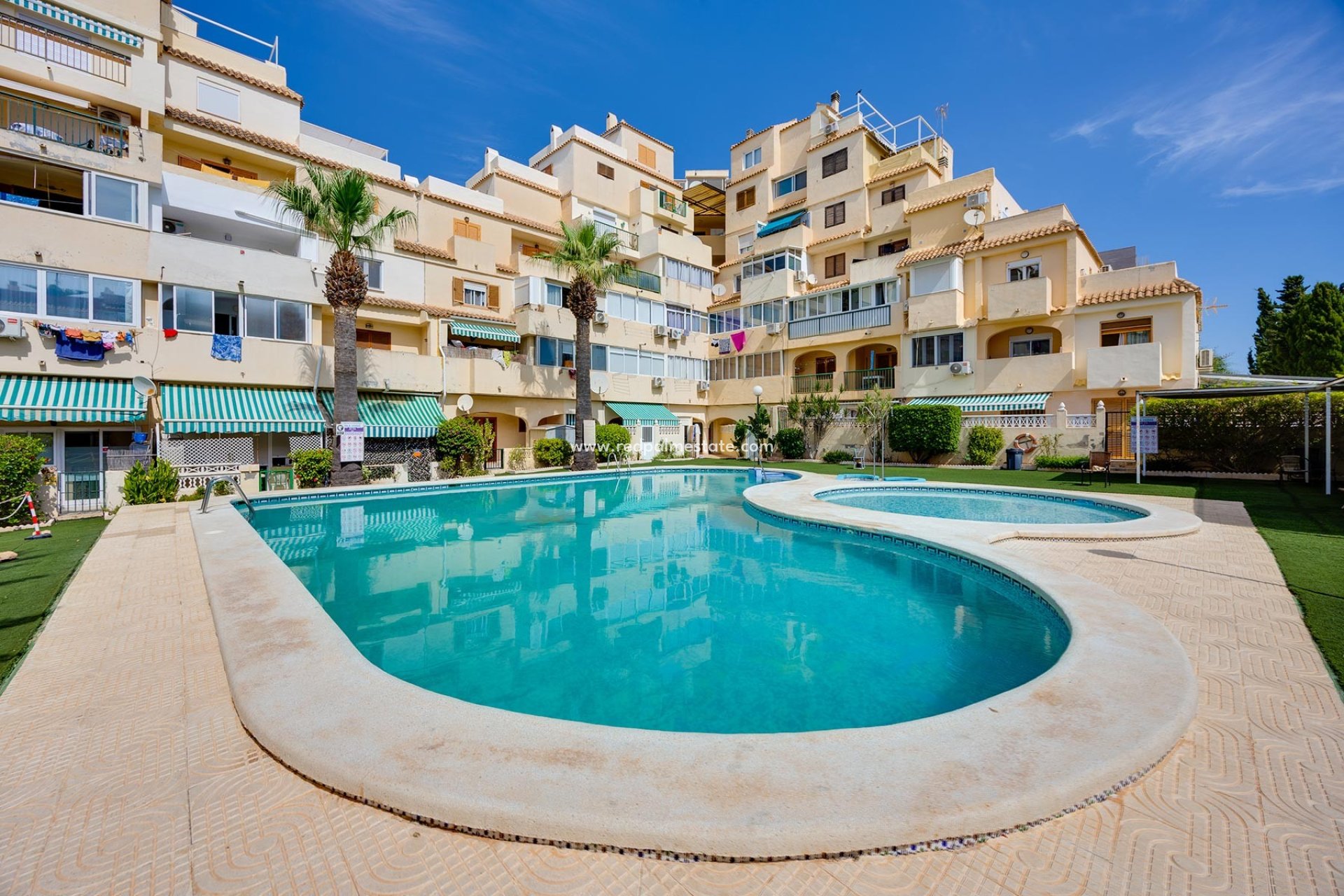Revente - Appartement -
Torrevieja