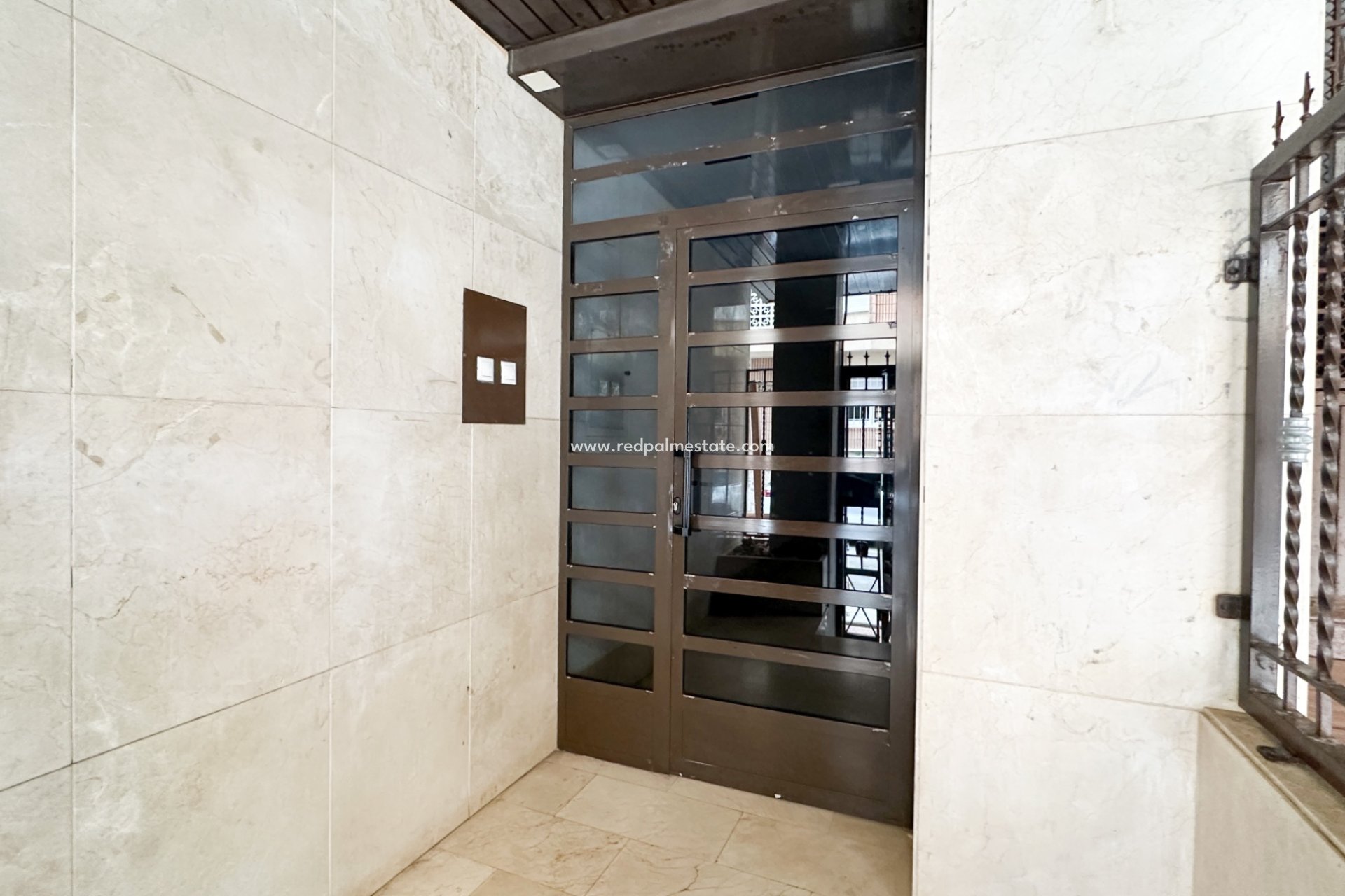 Revente - Appartement -
Torrevieja