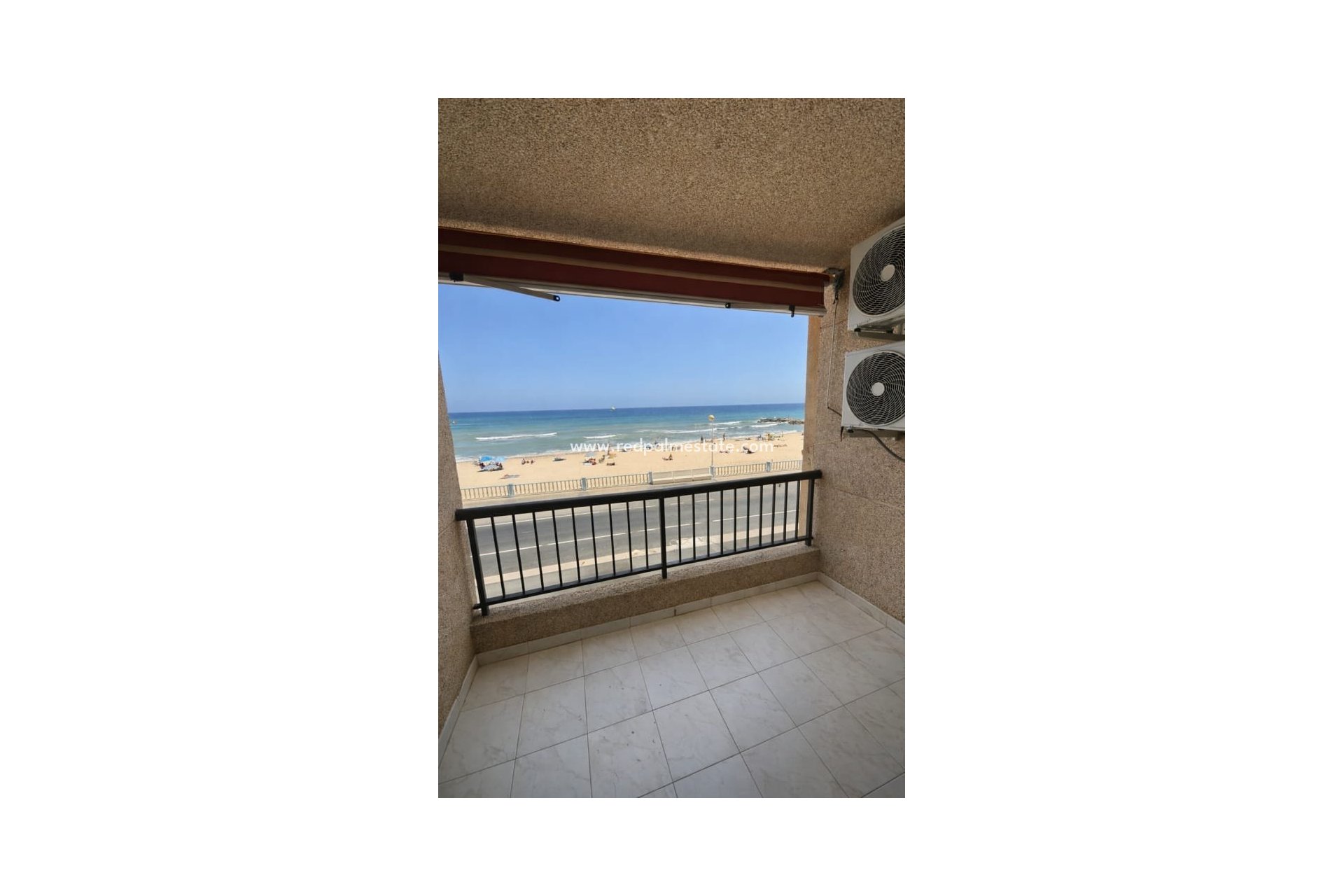 Revente - Appartement -
Torrevieja