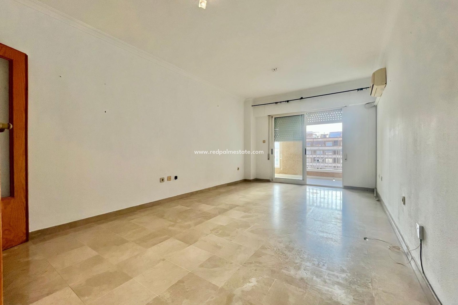 Revente - Appartement -
Torrevieja