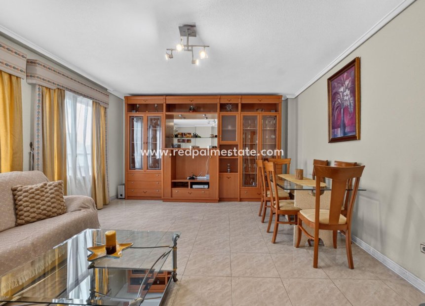 Revente - Appartement -
Torrevieja