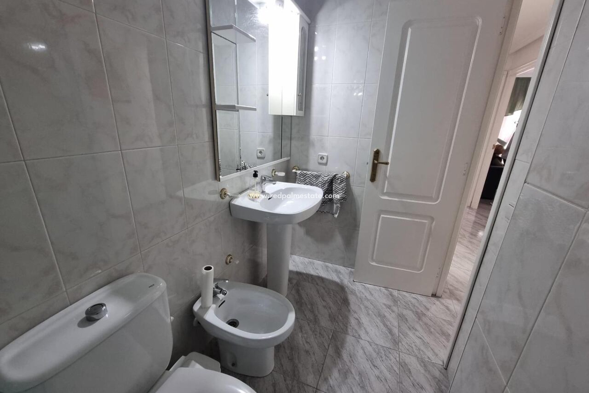 Revente - Appartement -
Torrevieja