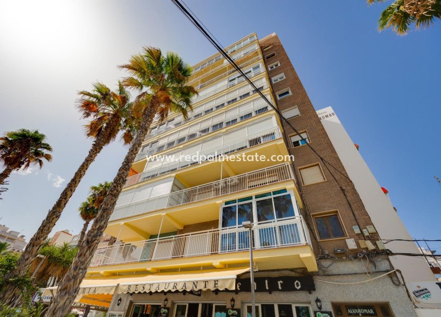 Revente - Appartement -
Torrevieja