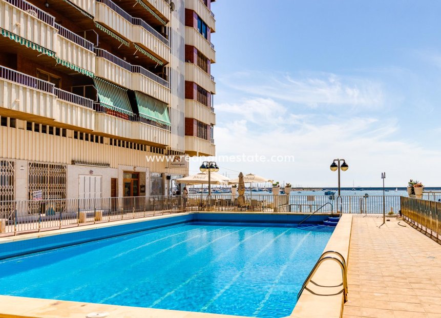 Revente - Appartement -
Torrevieja