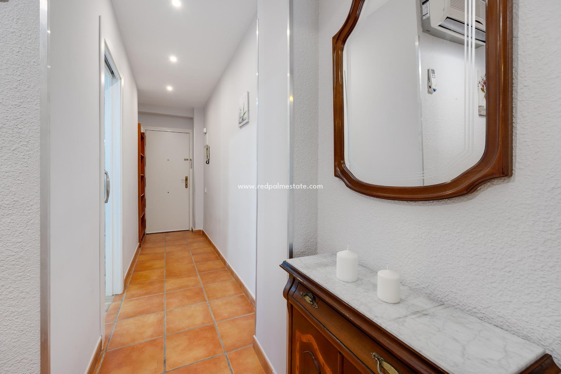 Revente - Appartement -
Torrevieja