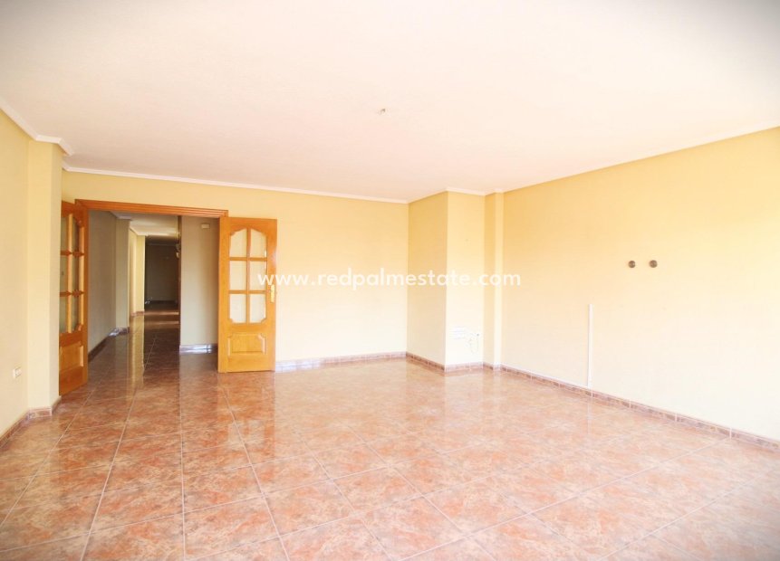Revente - Appartement -
Torrevieja