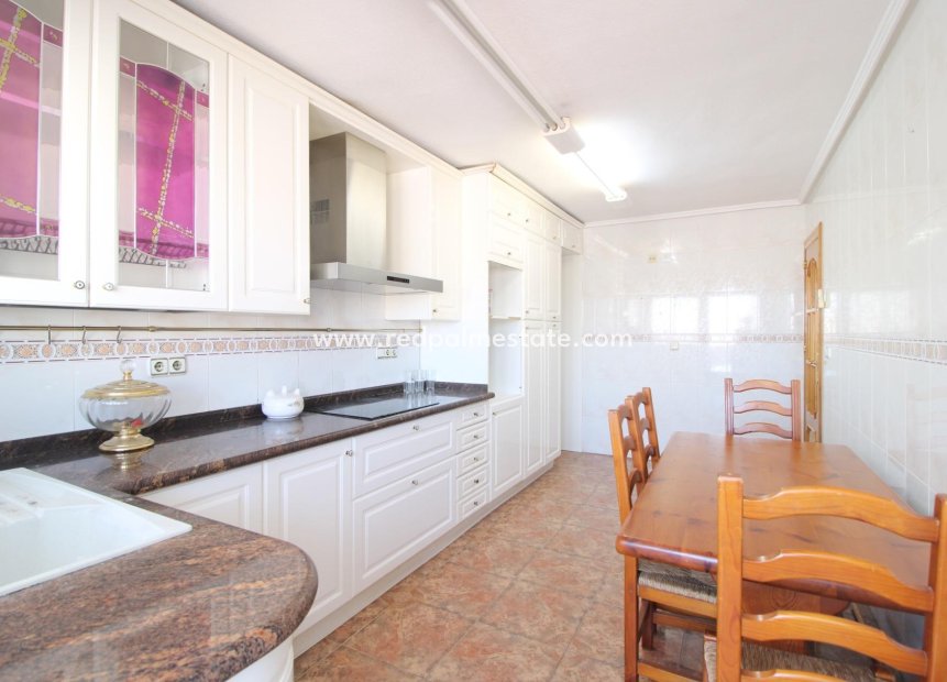 Revente - Appartement -
Torrevieja