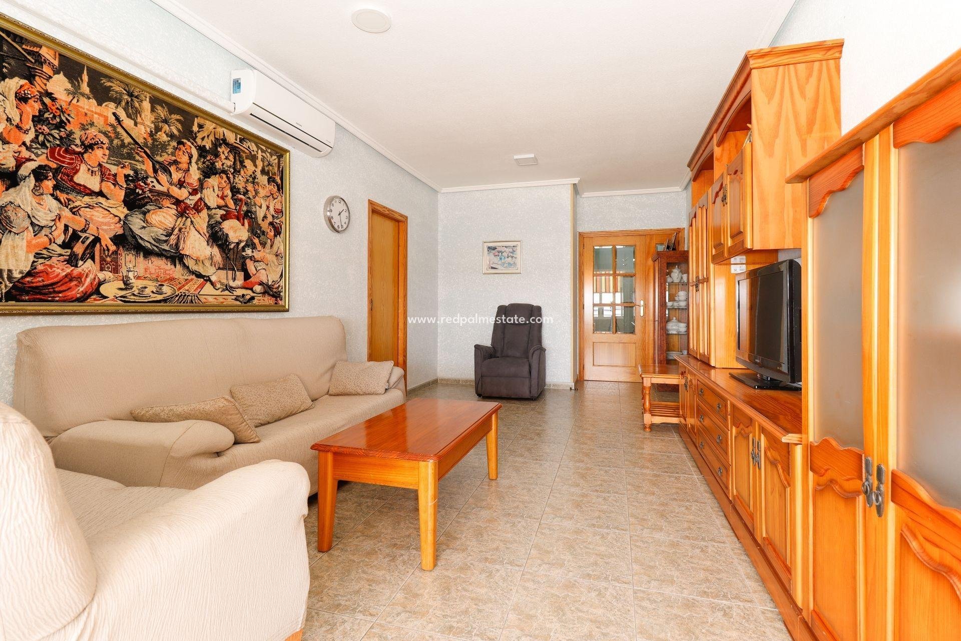Revente - Appartement -
Torrevieja