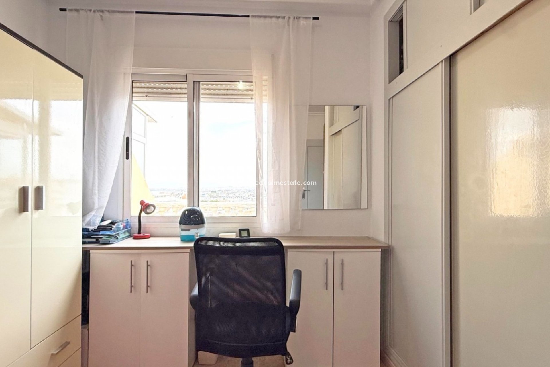 Revente - Appartement -
Torrevieja