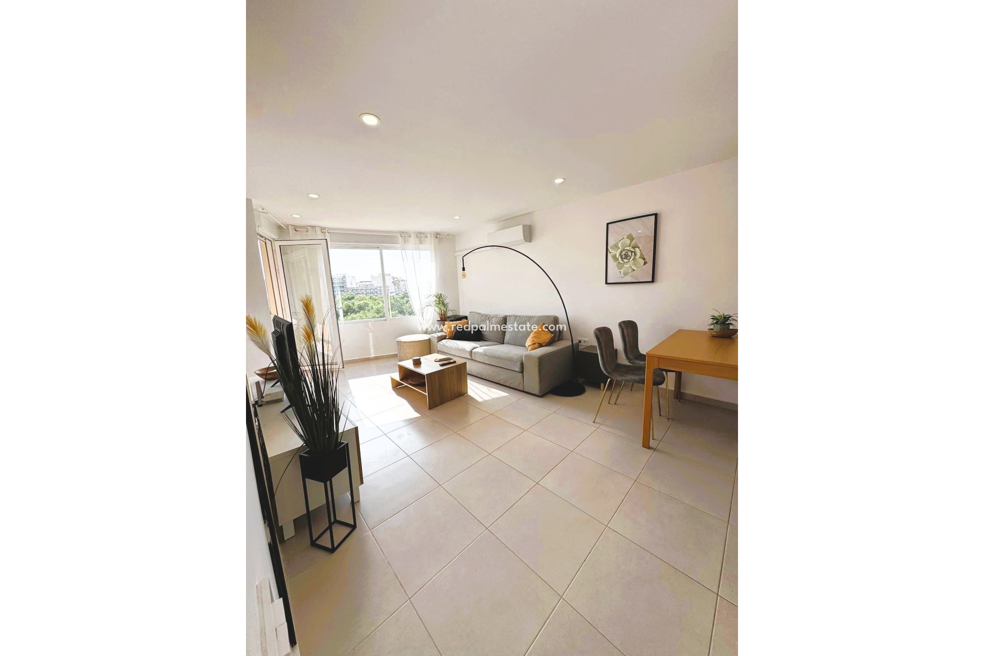 Revente - Appartement -
Torrevieja