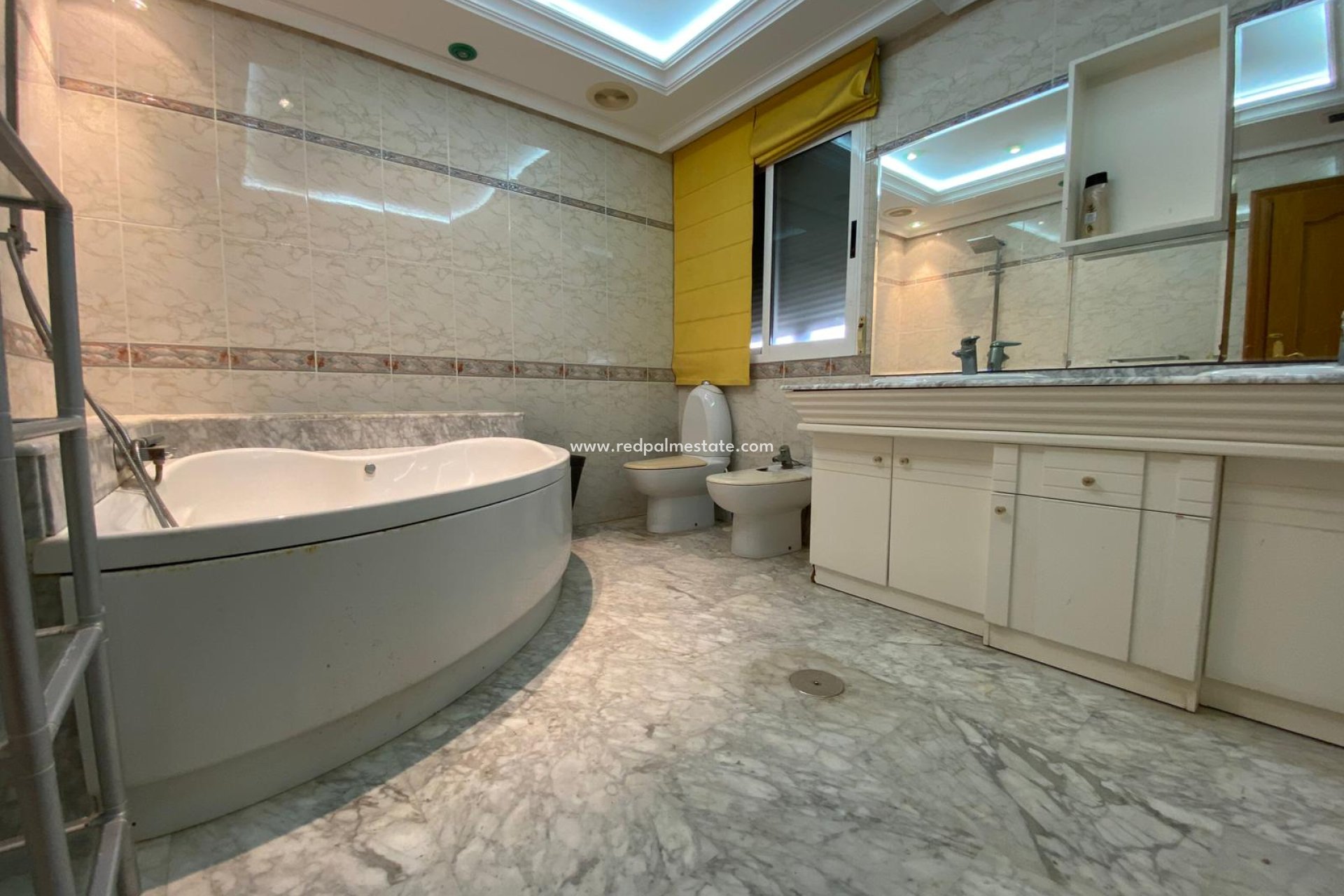 Revente - Appartement -
Torrevieja