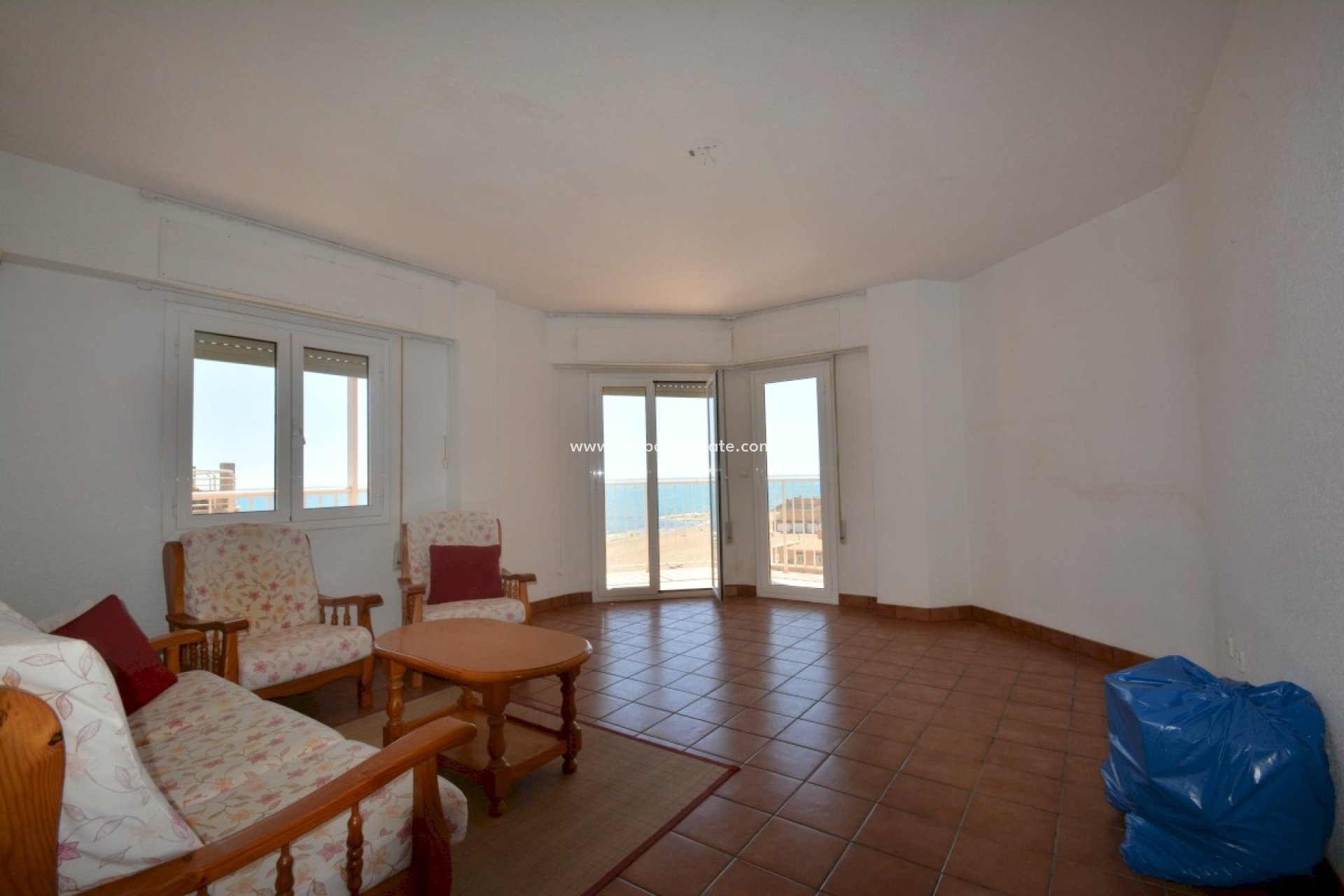 Revente - Appartement -
Torrevieja