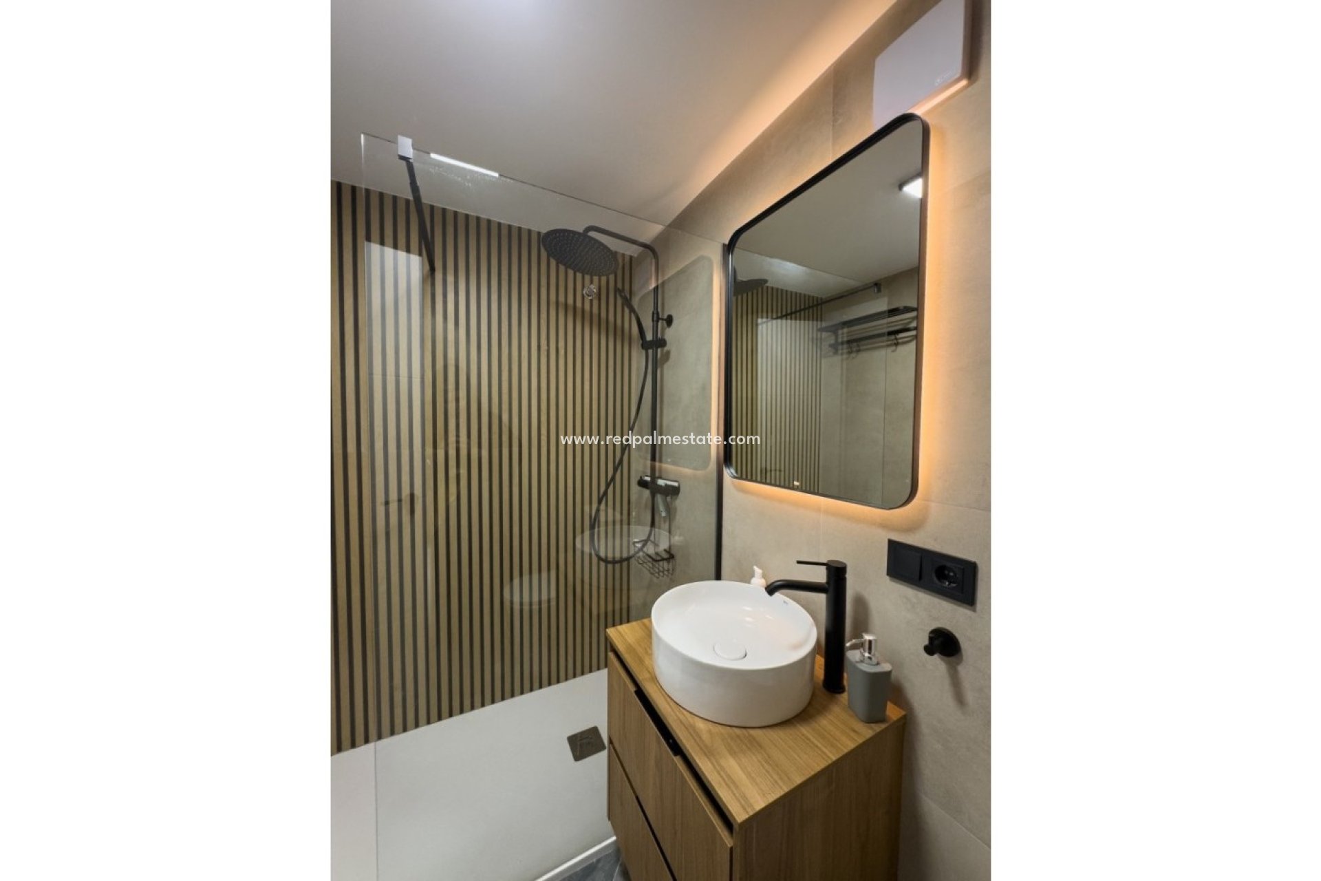 Revente - Appartement -
Torrevieja