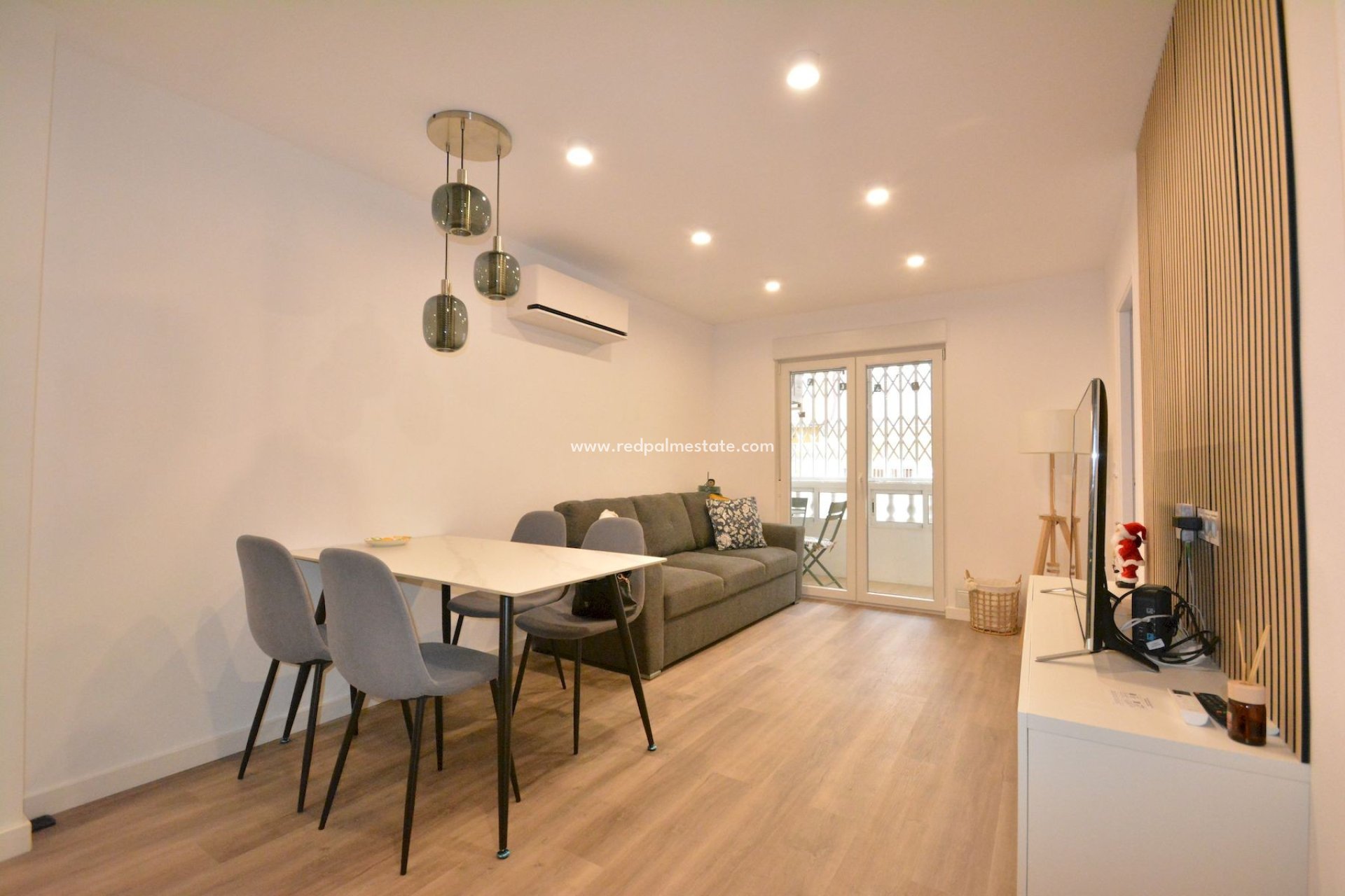 Revente - Appartement -
Torrevieja