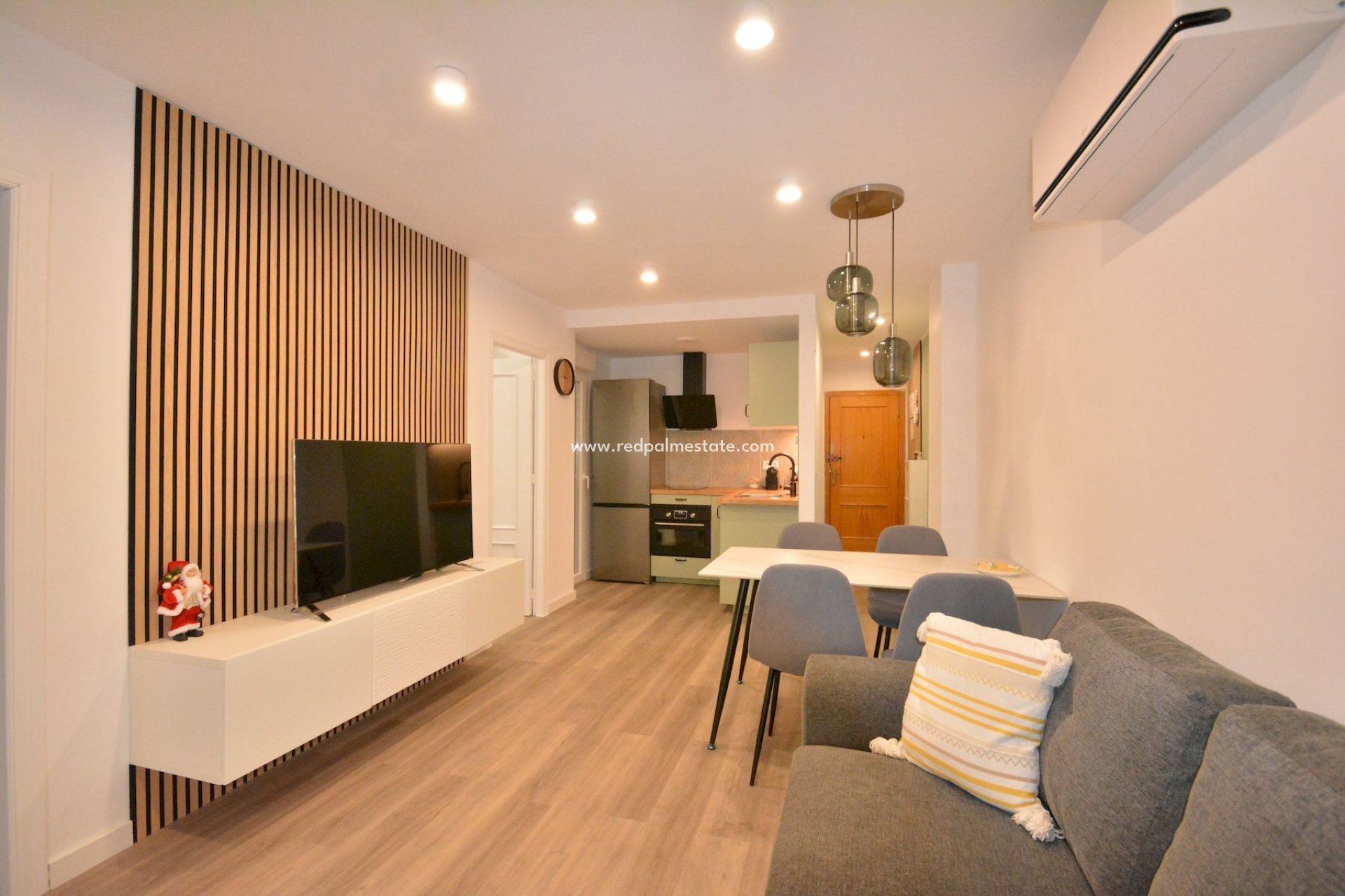 Revente - Appartement -
Torrevieja