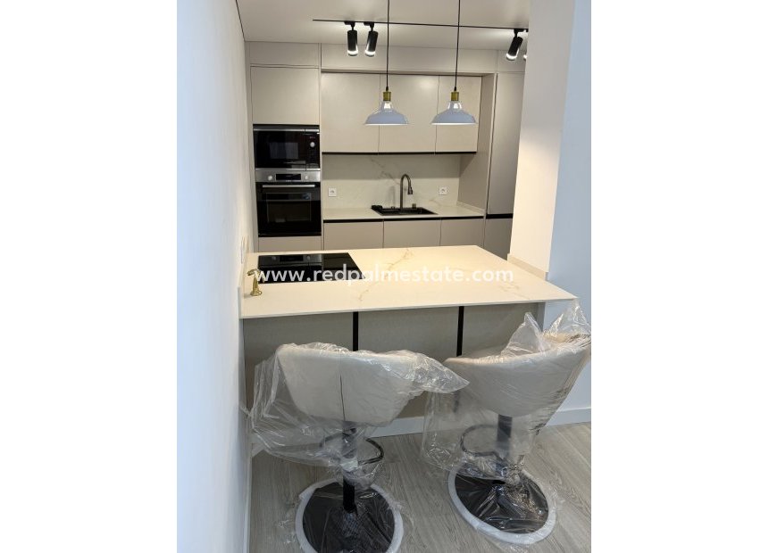 Revente - Appartement -
Torrevieja
