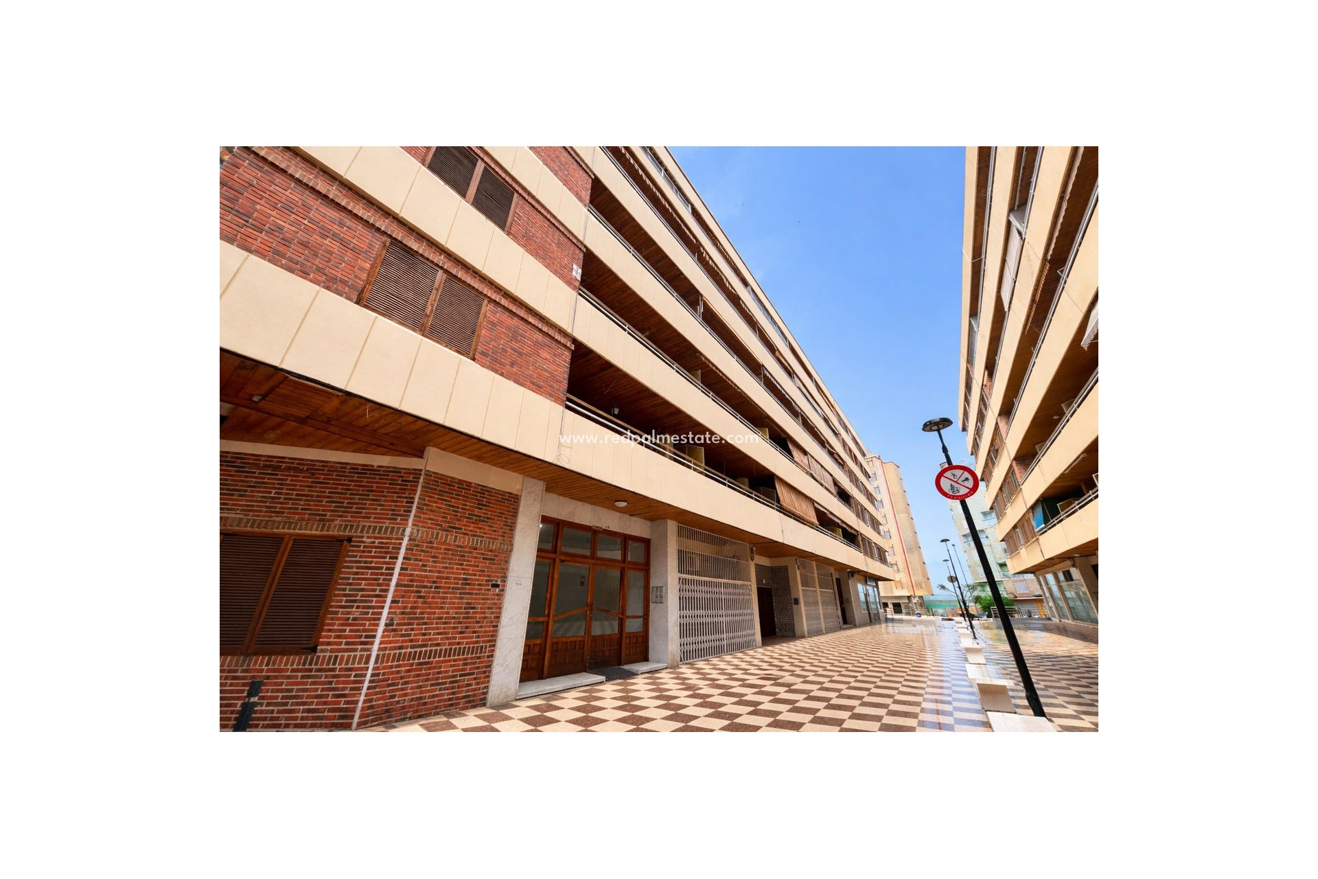 Revente - Appartement -
Torrevieja
