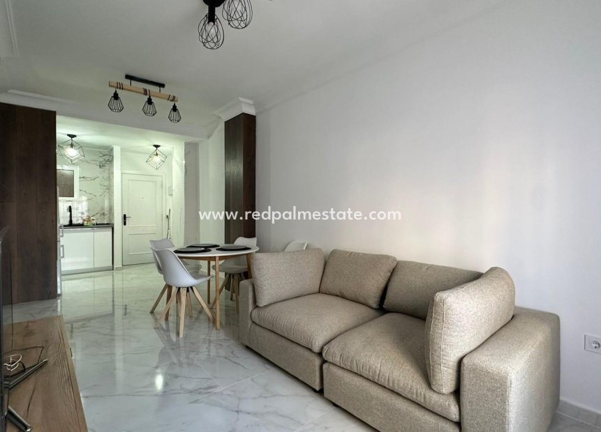 Revente - Appartement -
Torrevieja