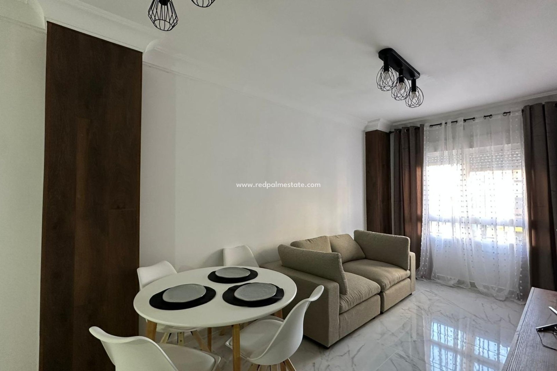 Revente - Appartement -
Torrevieja