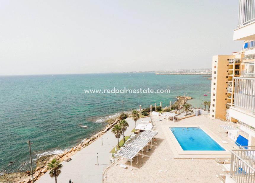 Revente - Appartement -
Torrevieja