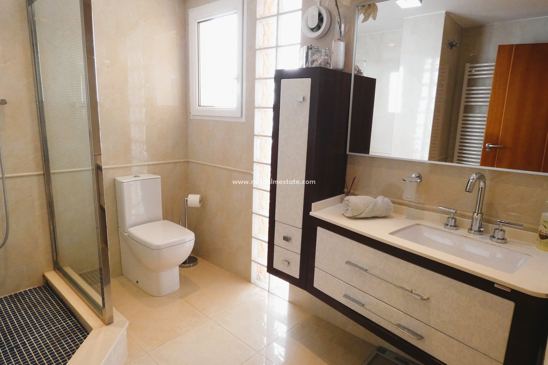 Revente - Appartement -
Torrevieja