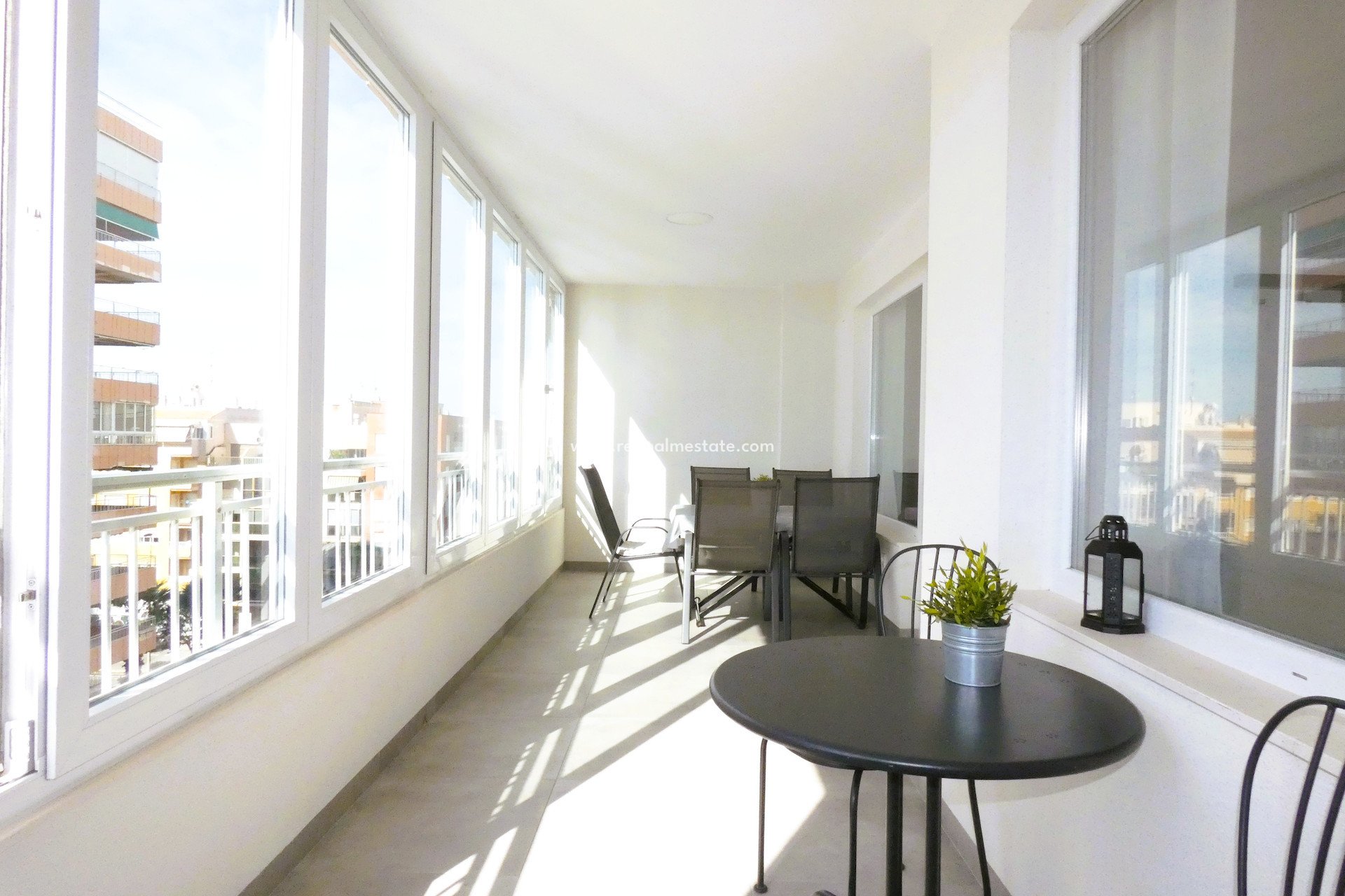 Revente - Appartement -
Torrevieja