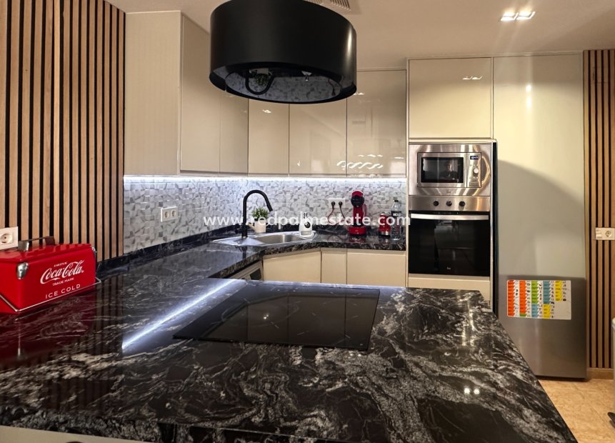 Revente - Appartement -
Torrevieja