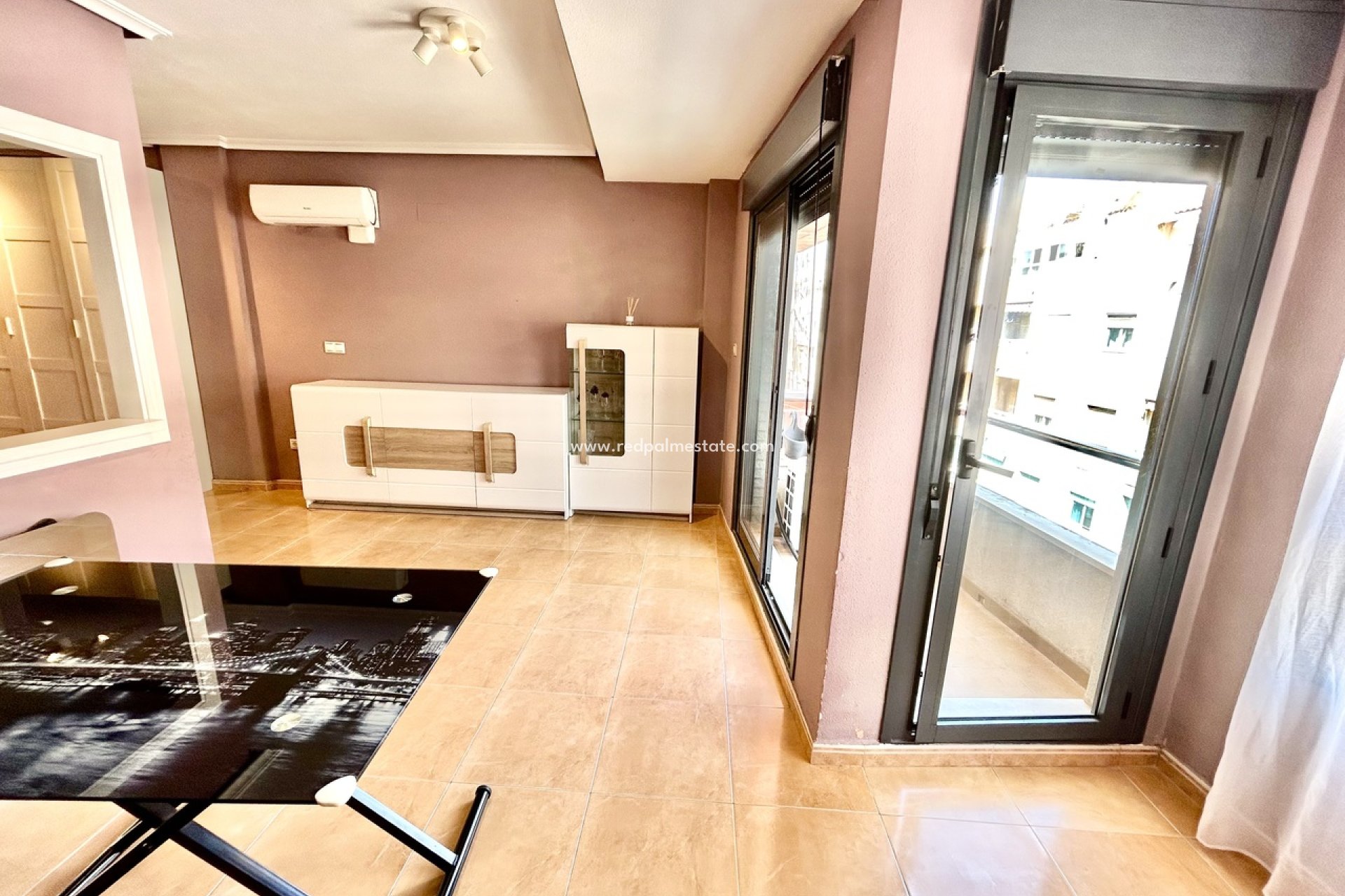 Revente - Appartement -
Torrevieja