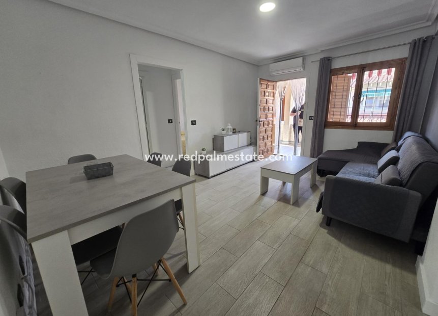 Revente - Appartement -
Torrevieja