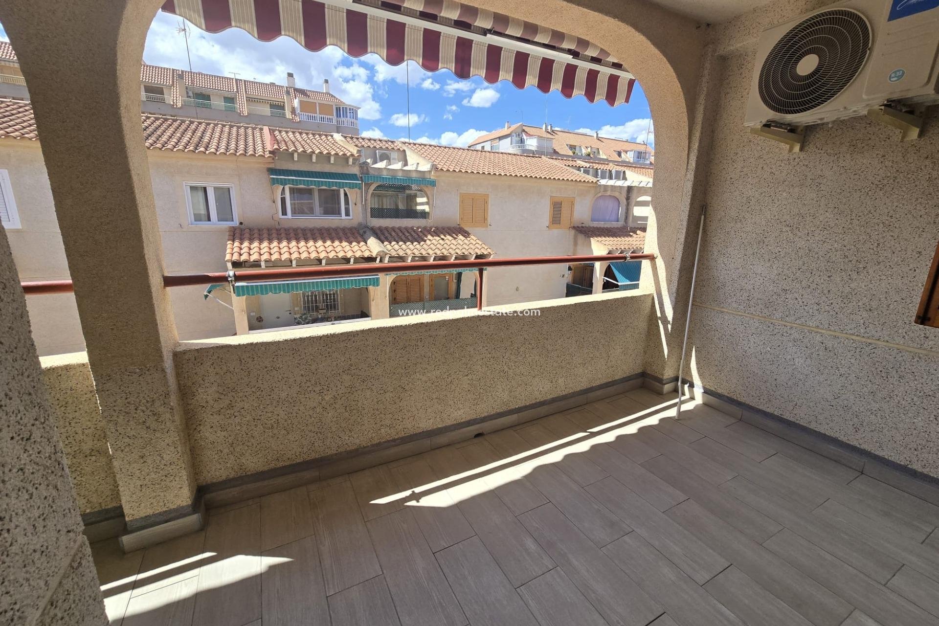 Revente - Appartement -
Torrevieja