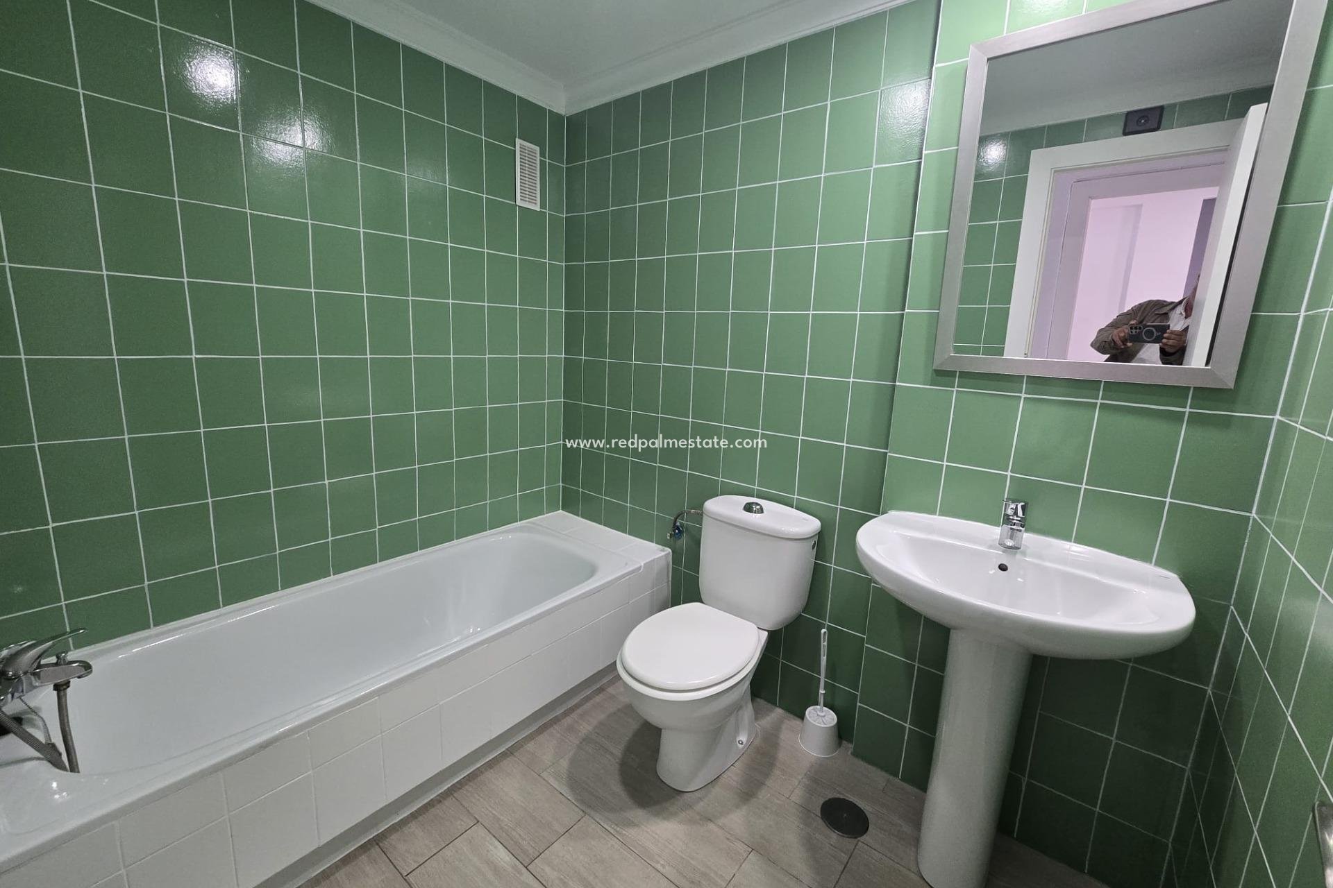 Revente - Appartement -
Torrevieja