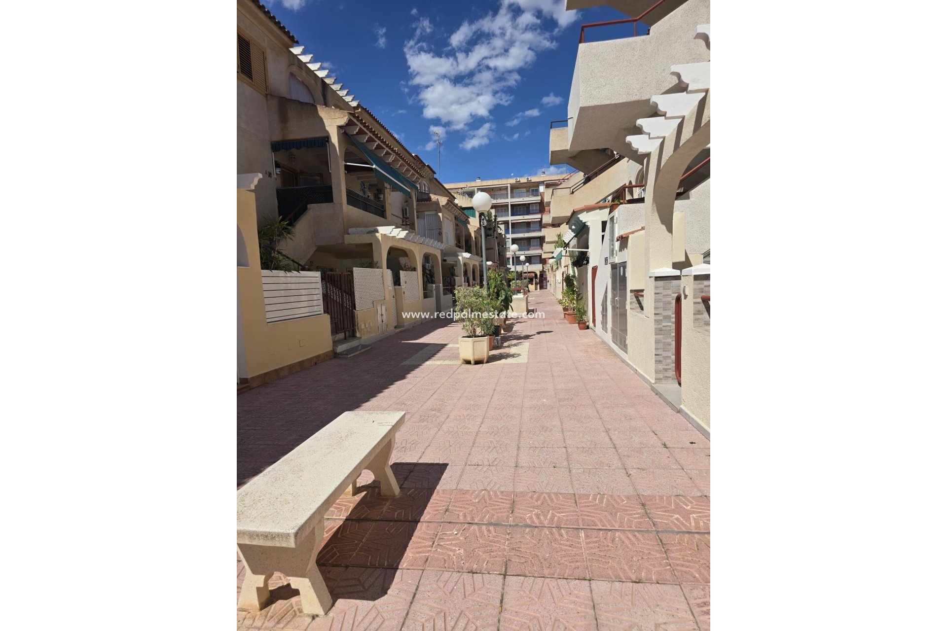 Revente - Appartement -
Torrevieja