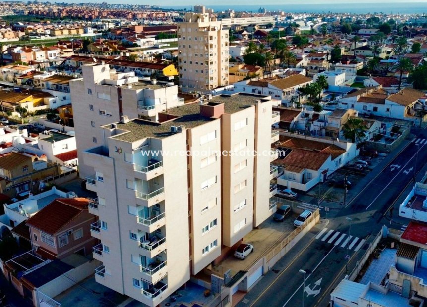 Revente - Appartement -
Torrevieja