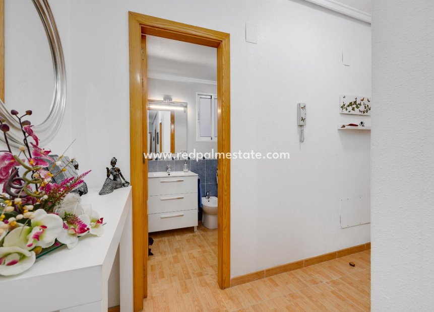 Revente - Appartement -
Torrevieja