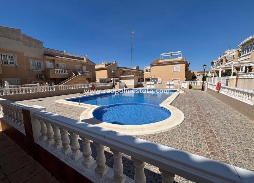 Revente - Appartement -
Torrevieja