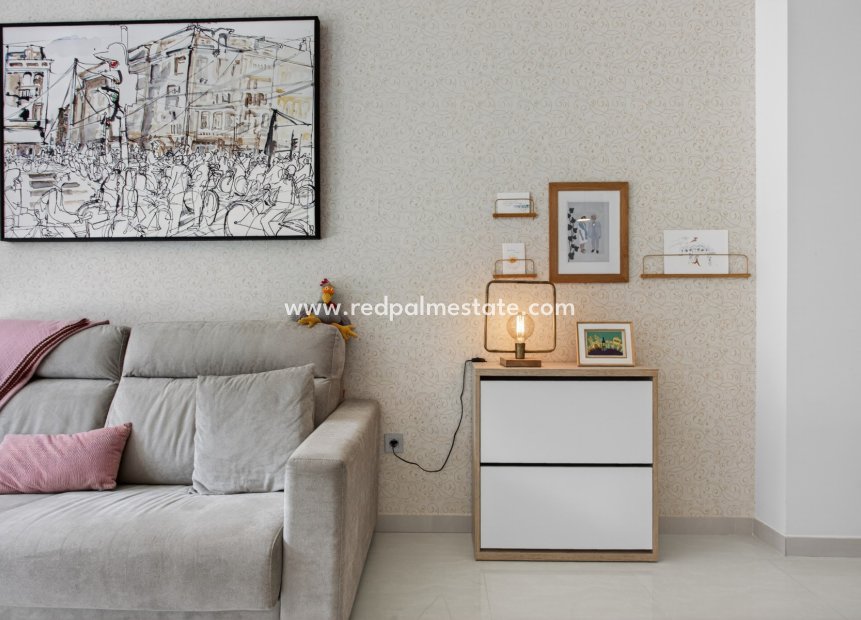 Revente - Appartement -
Torrevieja
