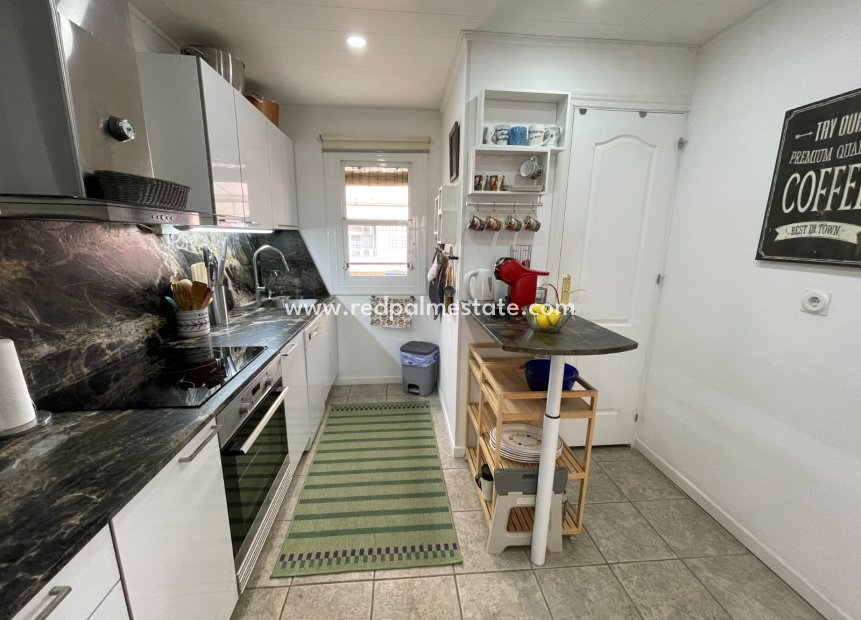 Revente - Appartements -
Almoradí - Inland