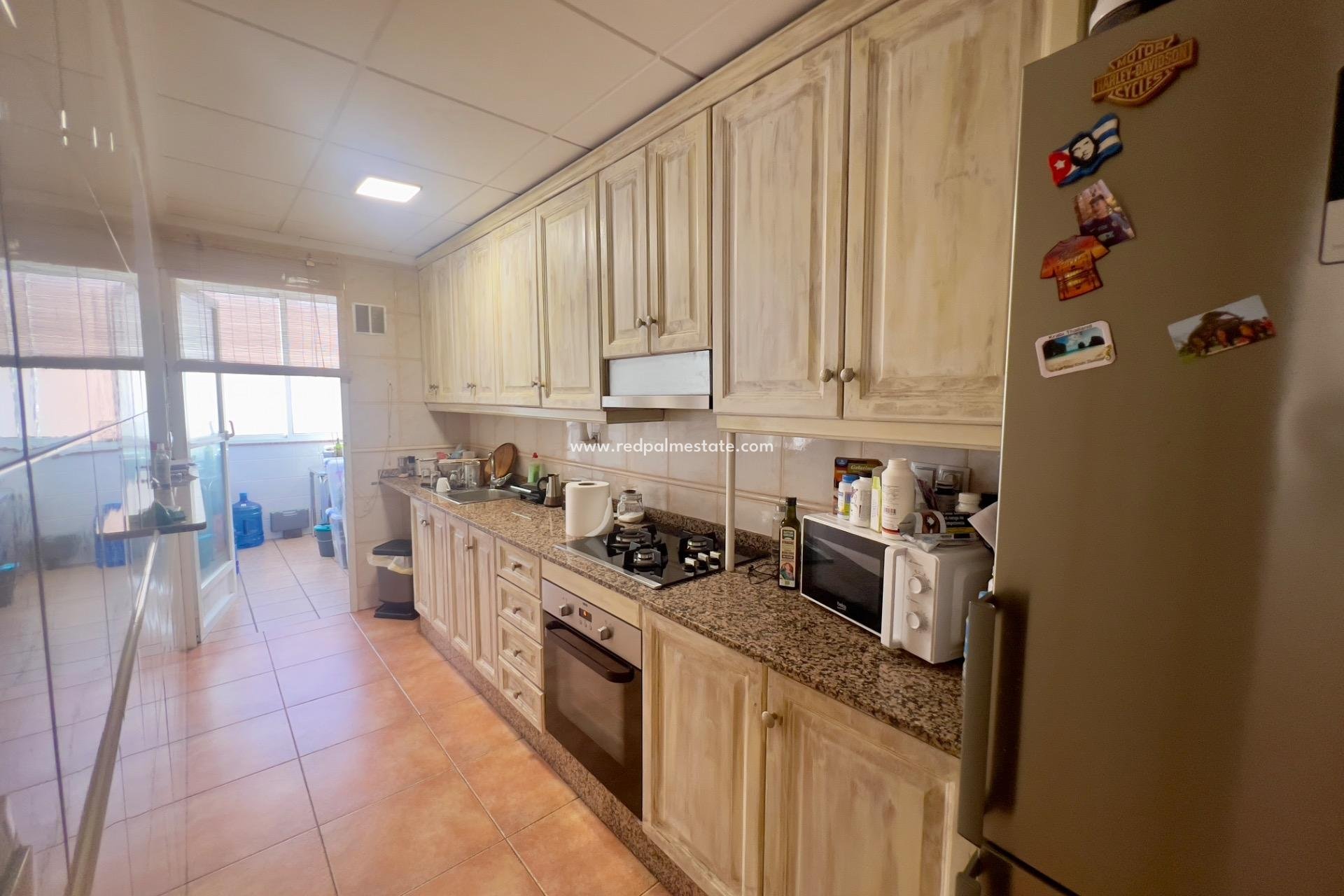 Revente - Appartements -
Benejúzar