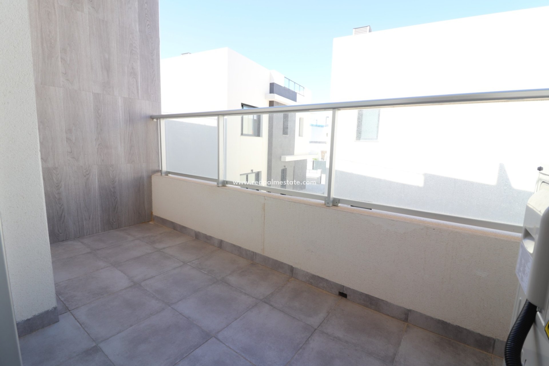 Revente - Appartements -
Benijofar
