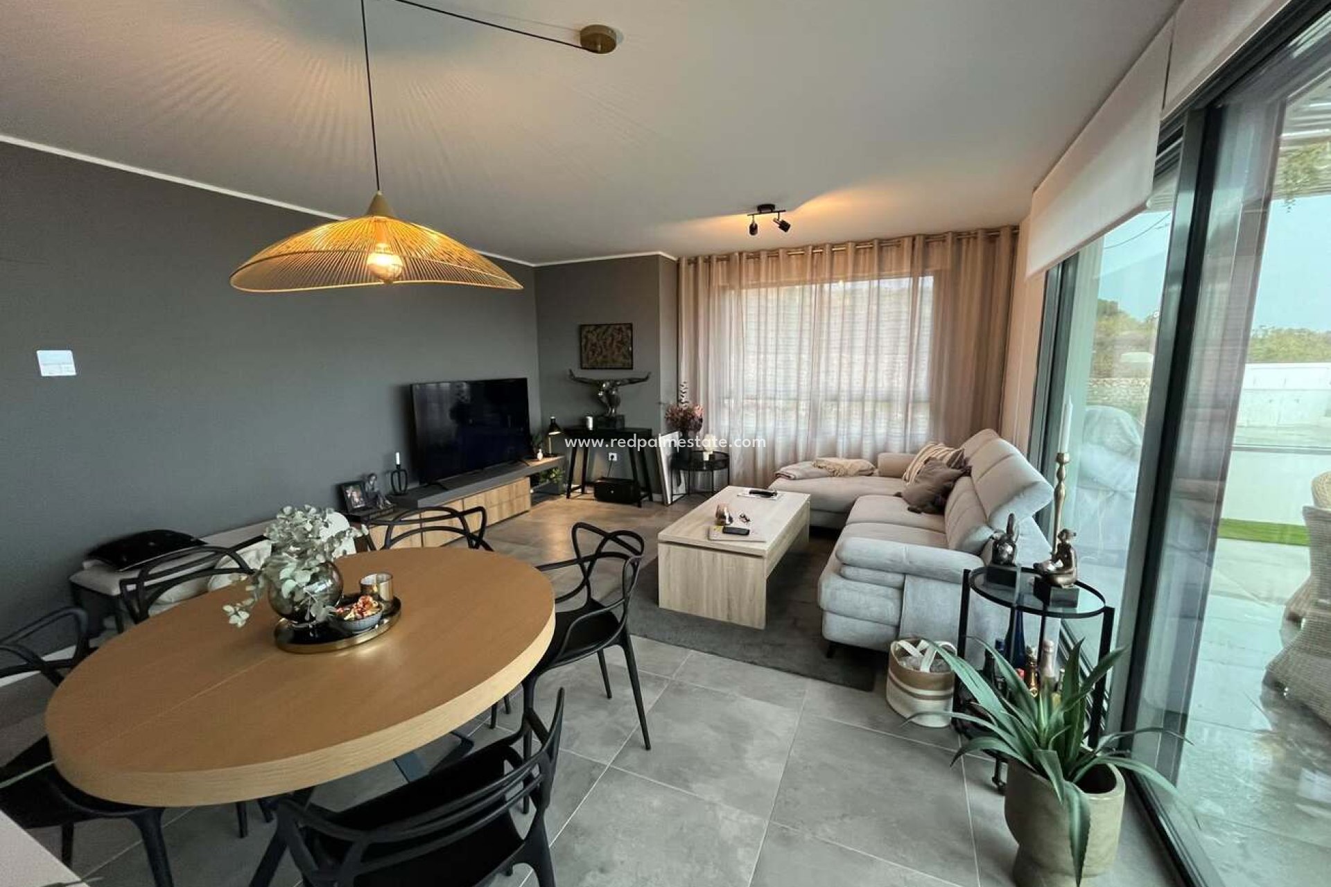 Revente - Appartements -
Finestrat