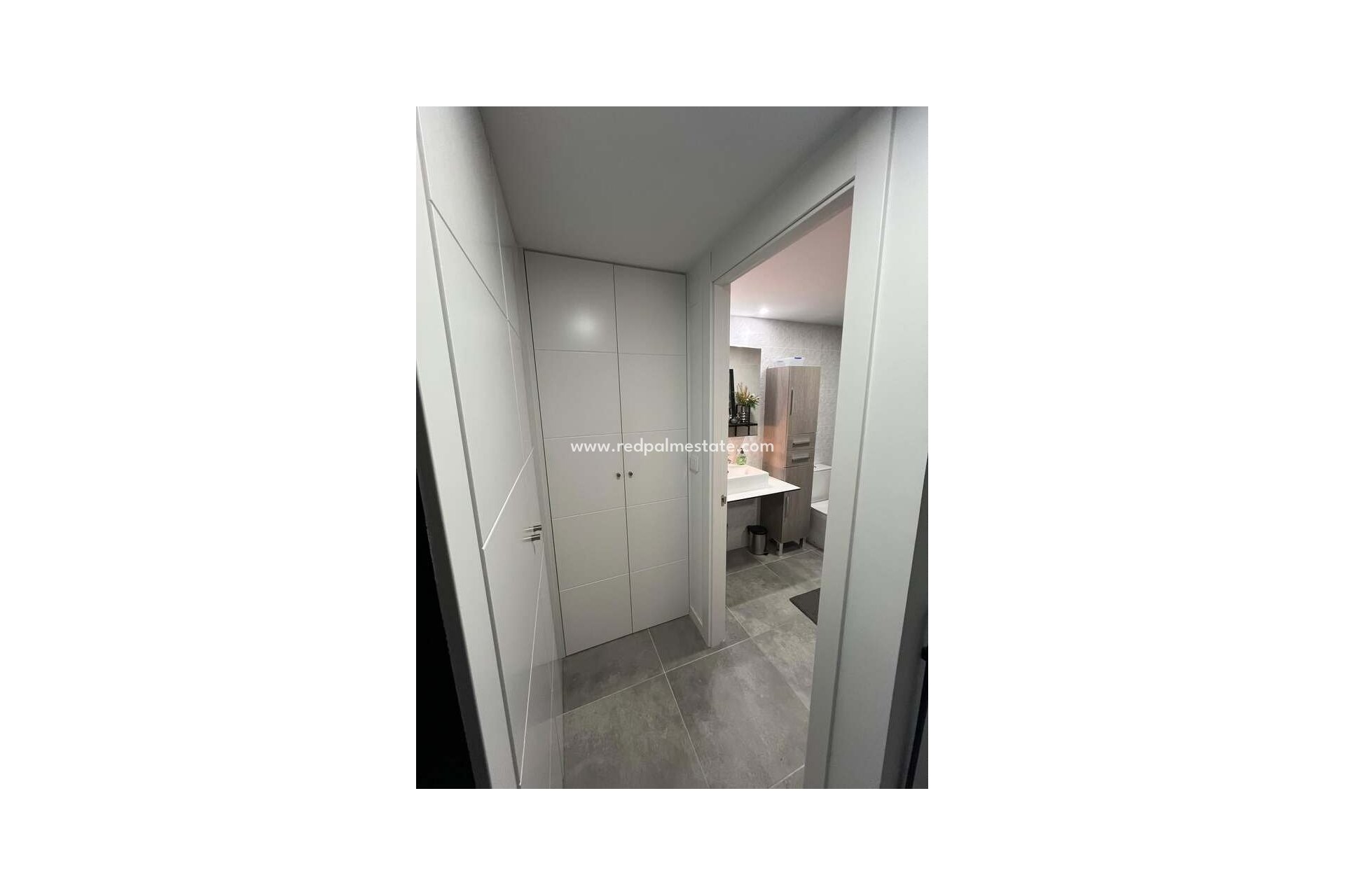 Revente - Appartements -
Finestrat