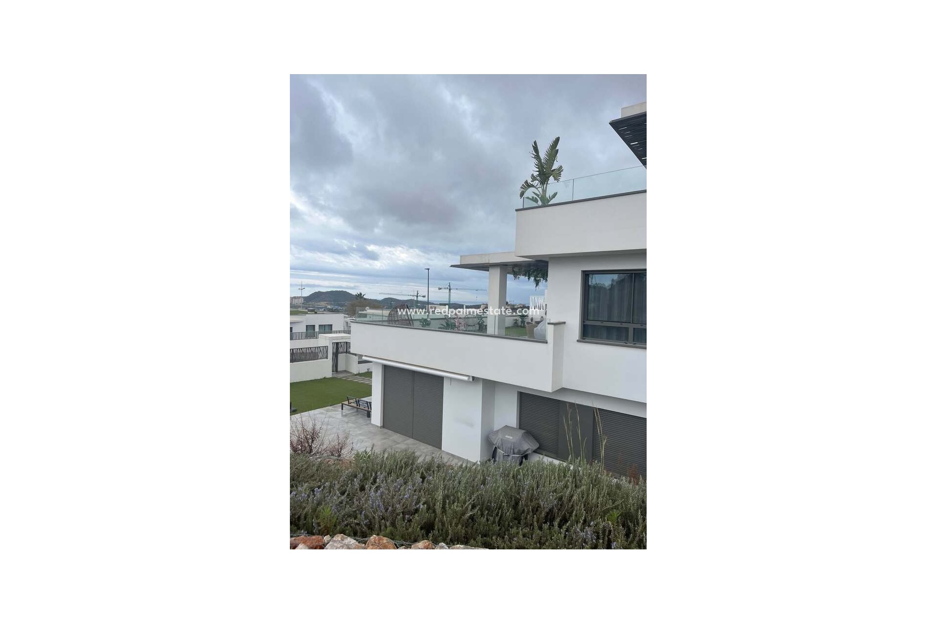 Revente - Appartements -
Finestrat