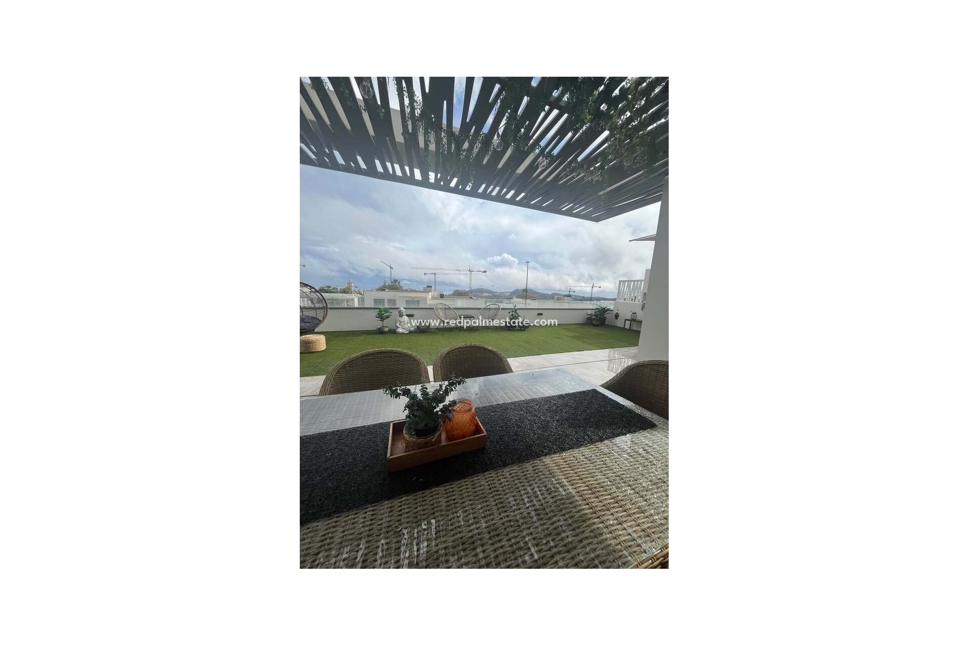 Revente - Appartements -
Finestrat