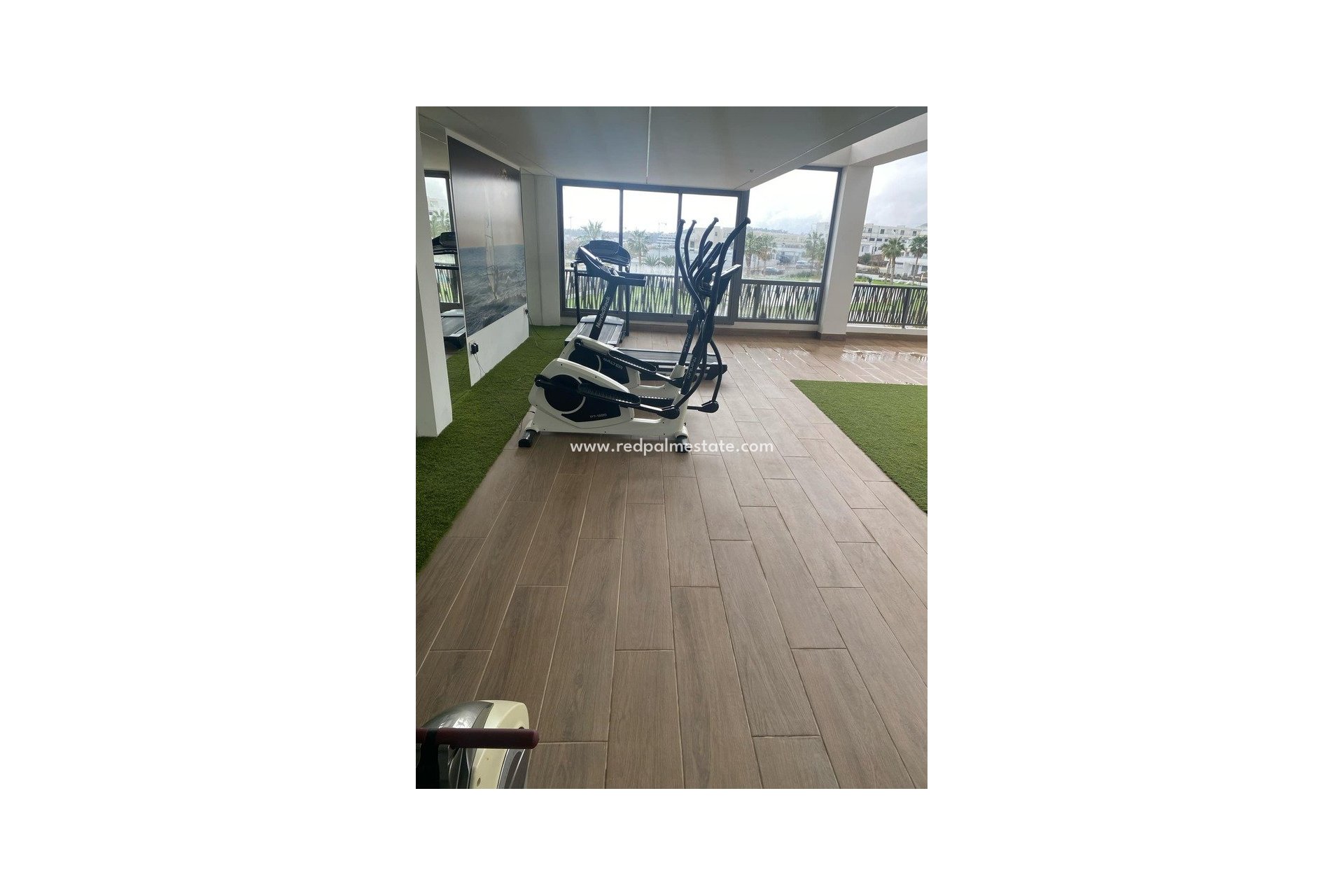 Revente - Appartements -
Finestrat