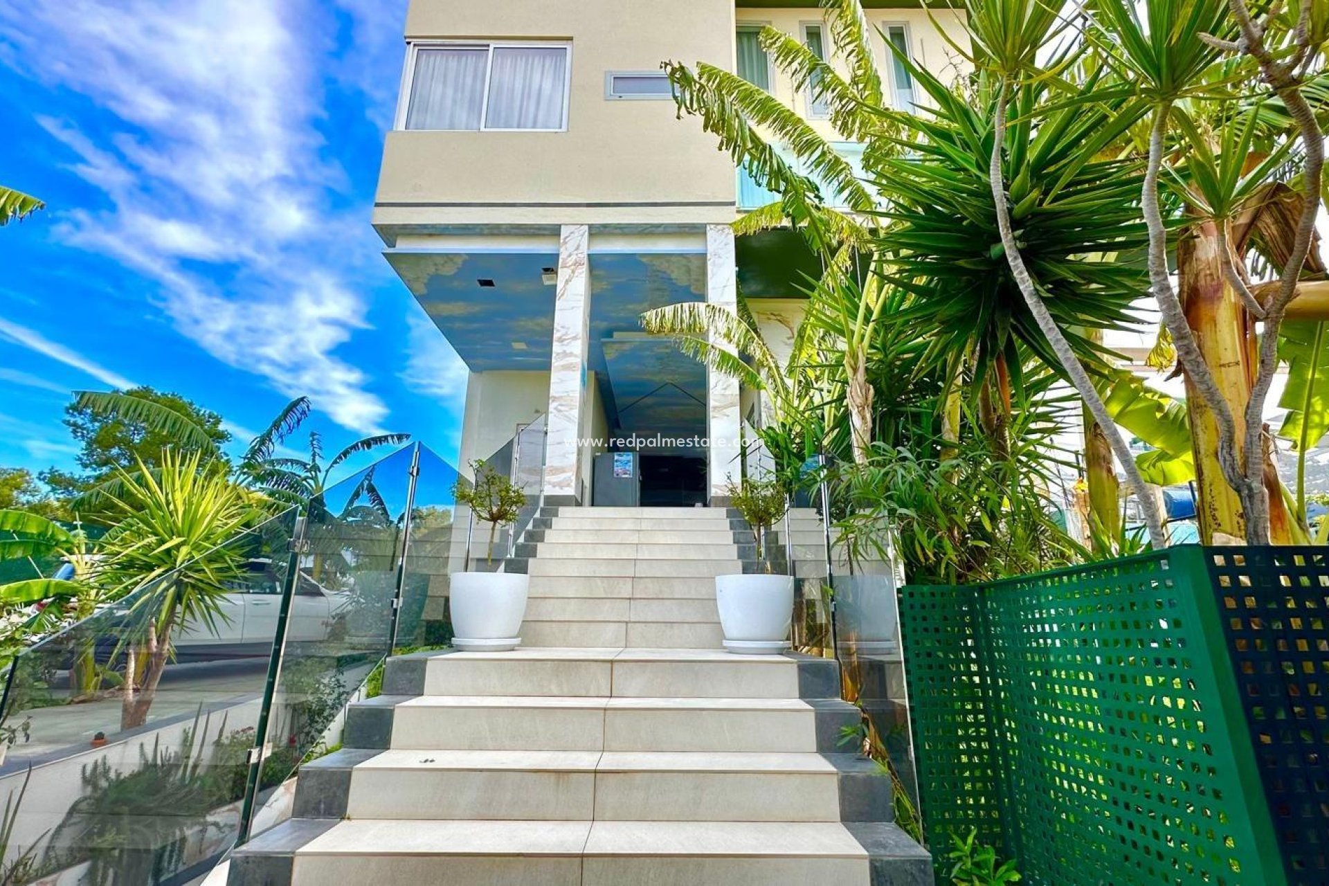 Revente - Appartements -
Finestrat