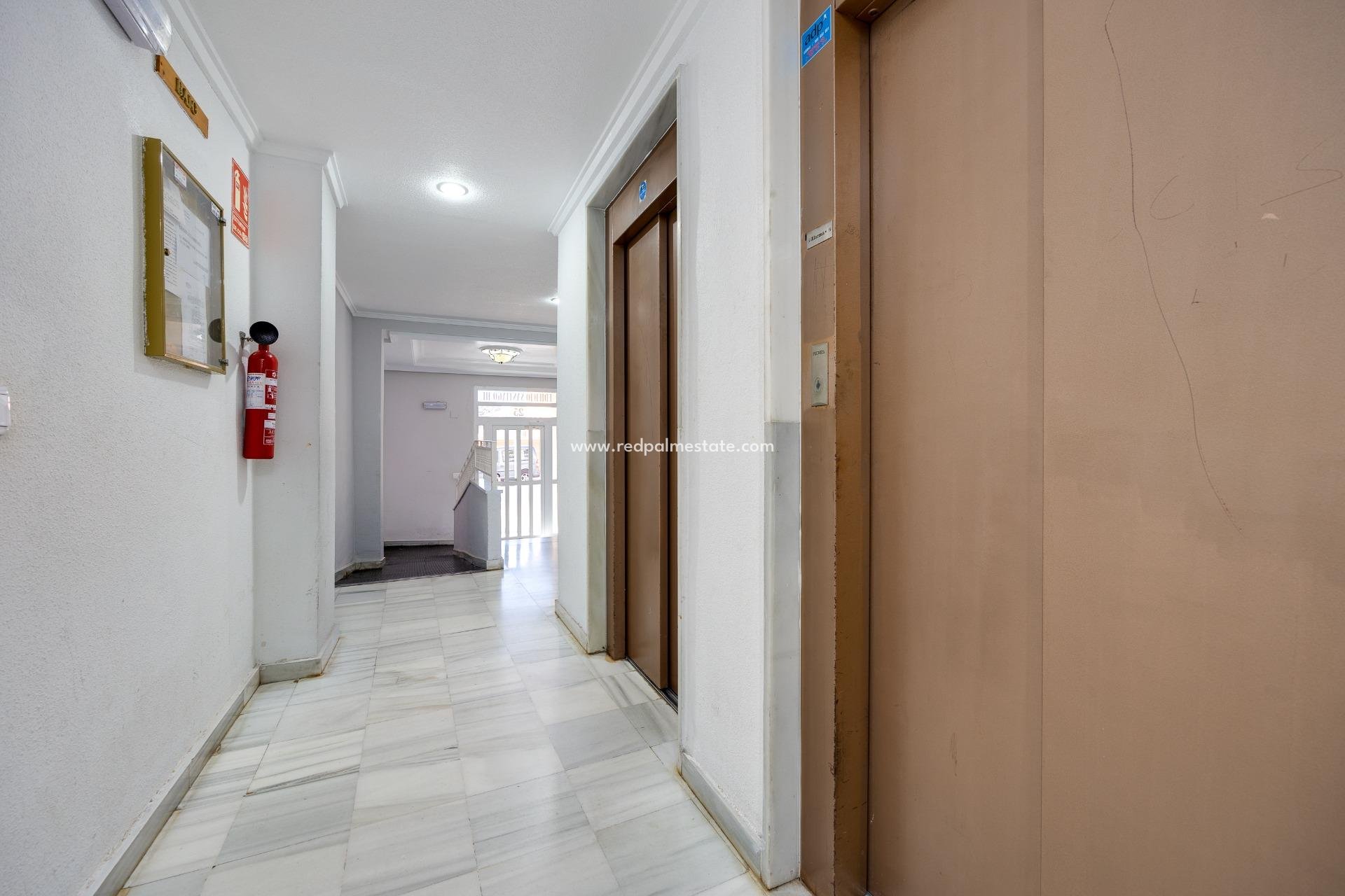 Revente - Appartements -
Guardamar del Segura - Pueblo